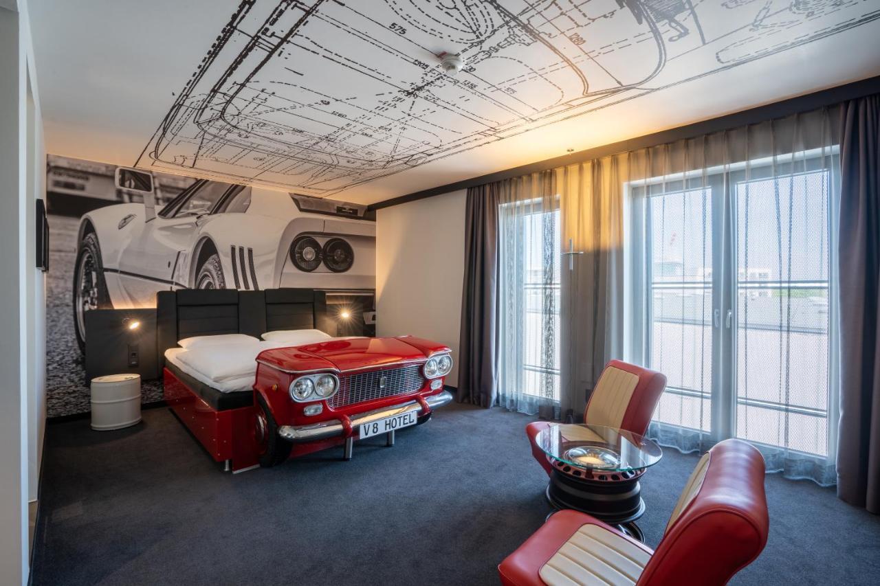V8 Hotel Koeln At Motorworld Eksteriør bilde
