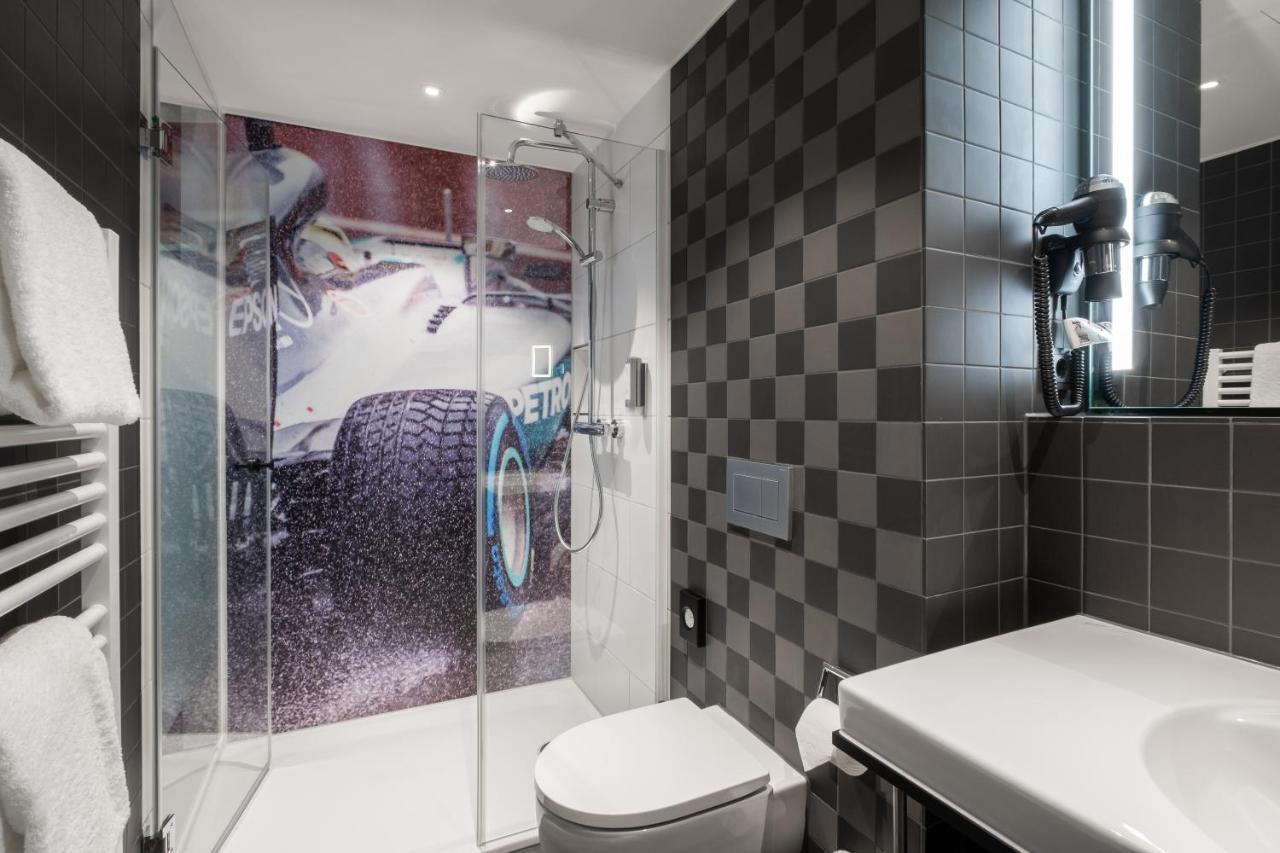 V8 Hotel Koeln At Motorworld Eksteriør bilde