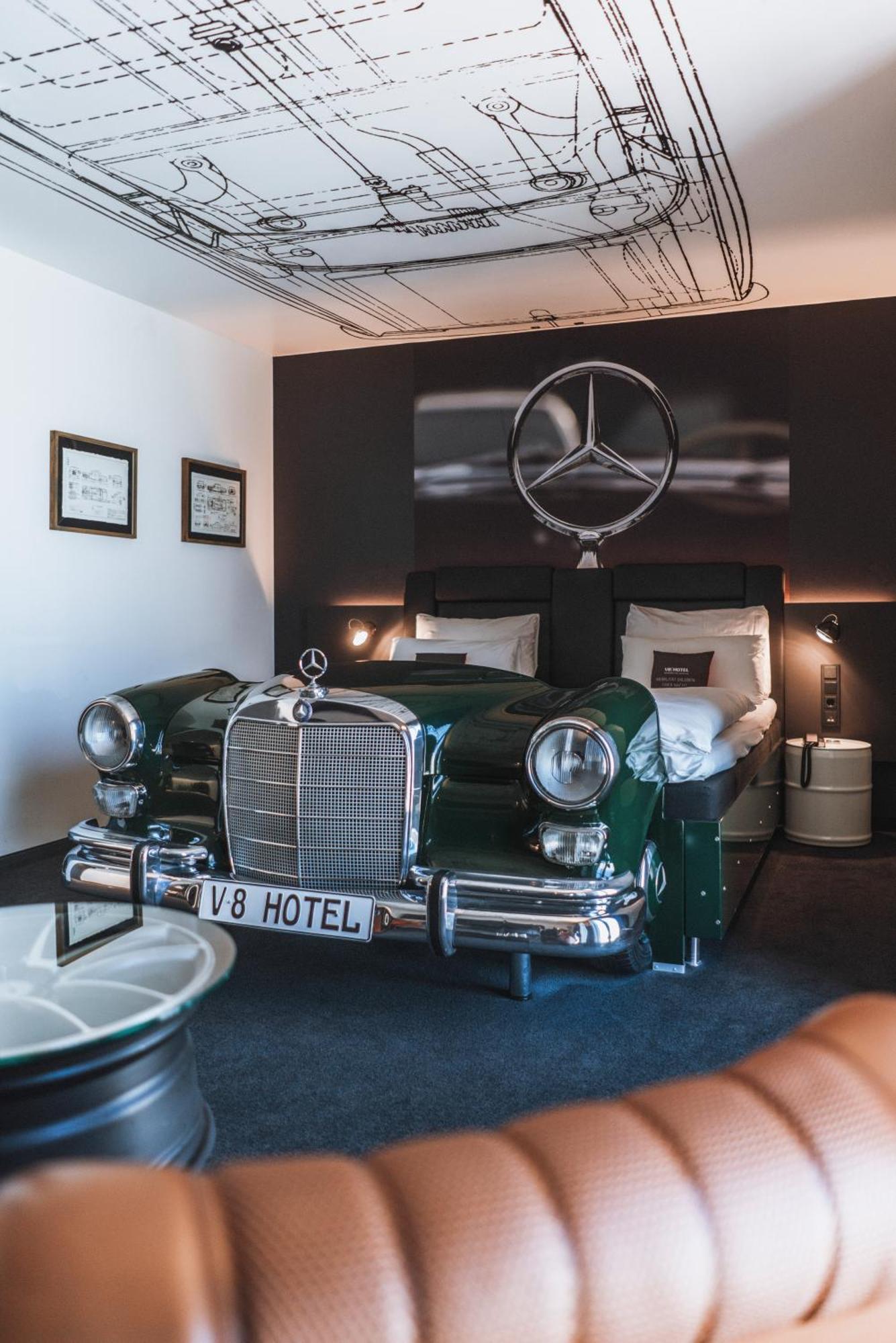 V8 Hotel Koeln At Motorworld Eksteriør bilde